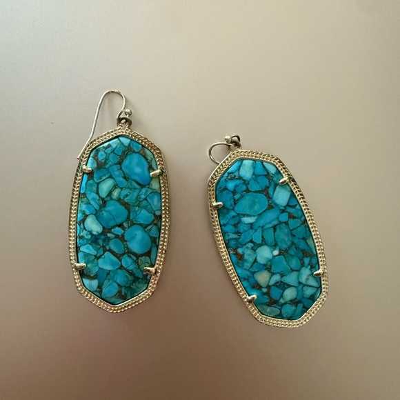 Kendra Scott Jewelry - gorgeous never worn kendra scott danielle turquoise earrings